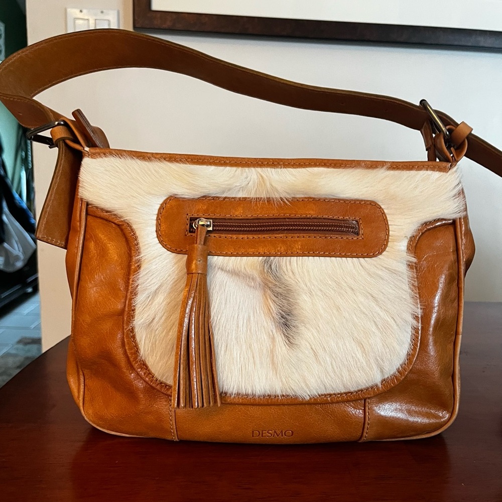 Desmo Shoulder Bag